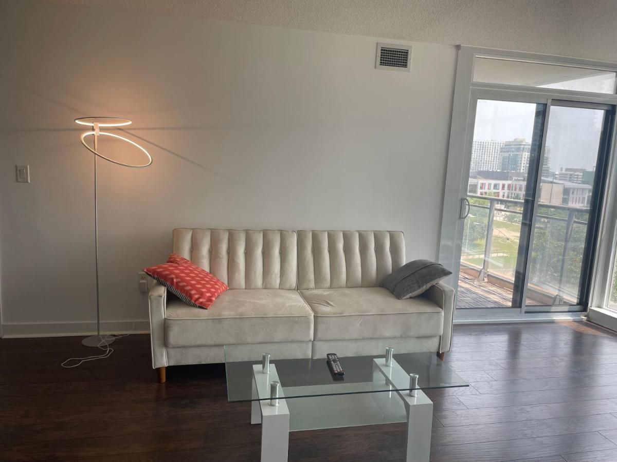 Three Br Condo Step To Cn Tower Rogers Center With Free Parking Торонто Екстер'єр фото
