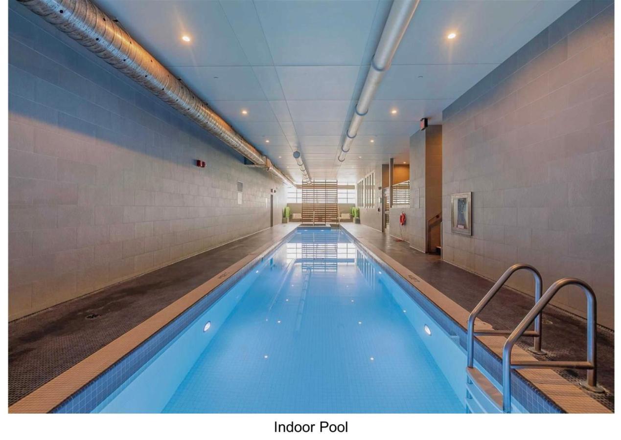 Three Br Condo Step To Cn Tower Rogers Center With Free Parking Торонто Екстер'єр фото