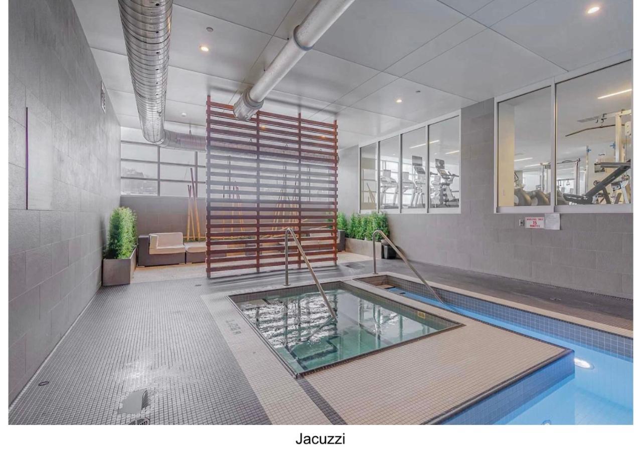 Three Br Condo Step To Cn Tower Rogers Center With Free Parking Торонто Екстер'єр фото